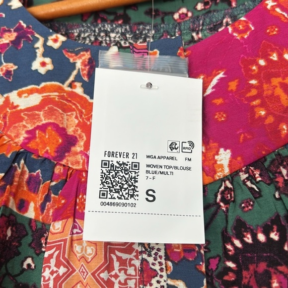 Forever 21 Patchwork Colorful Women's Bohemian CropTop NWT - Picture 7 of 8